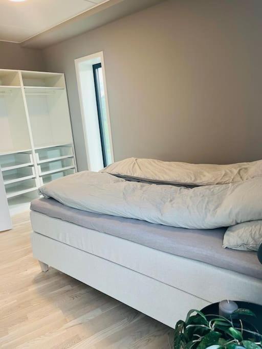 City Center 7Th Floor Apartement With Beautiful View Tromsø Esterno foto